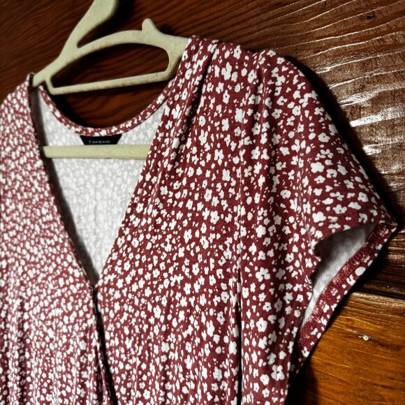 Pink and white floral Denver Hayes midi dress - Picture 1 of 4